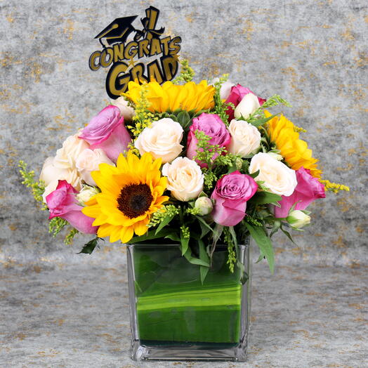 Congrats Grad Flower Vase