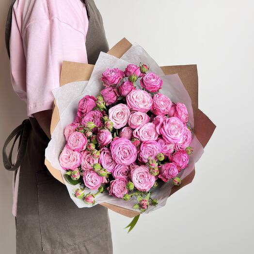 Букет из 9 кустовых роз Леди Бомбастик. Букет 686 ALMOND ROSES