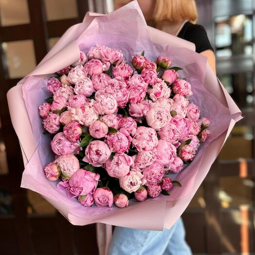 🌺27 ramo Elegante con peonías y eucalipto