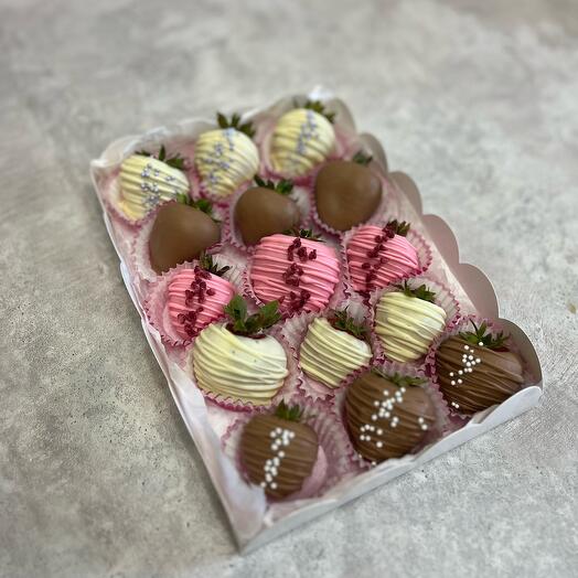 Клубника в шоколаде 15 шт