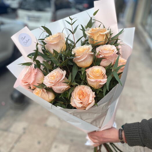 Cream bouquett