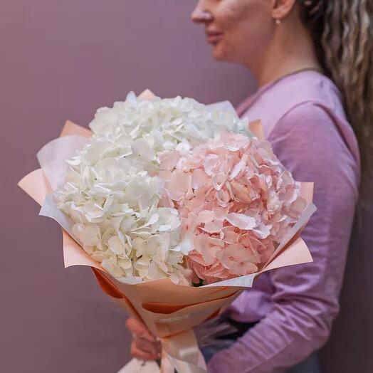 Ramo con Hortensia "Malvavisco"