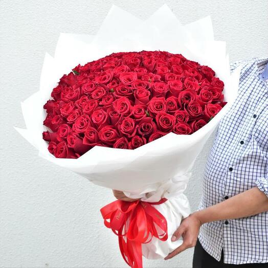 Bouquet of 101 red roses