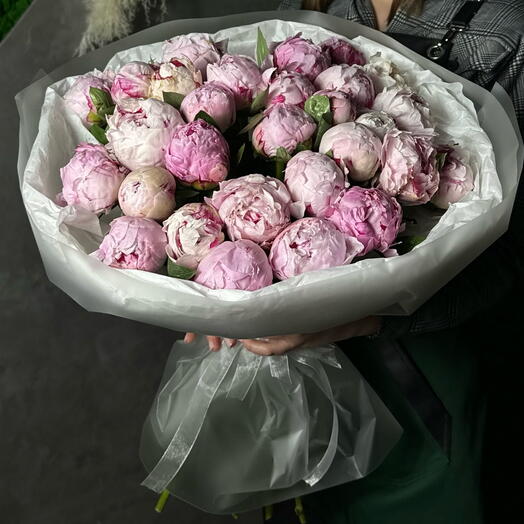 Букет пионов Сара Бернард