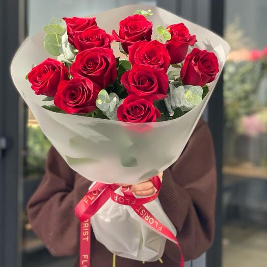 Розы красные 11 шт