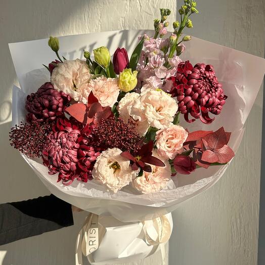Букет в бургунди оттенках
