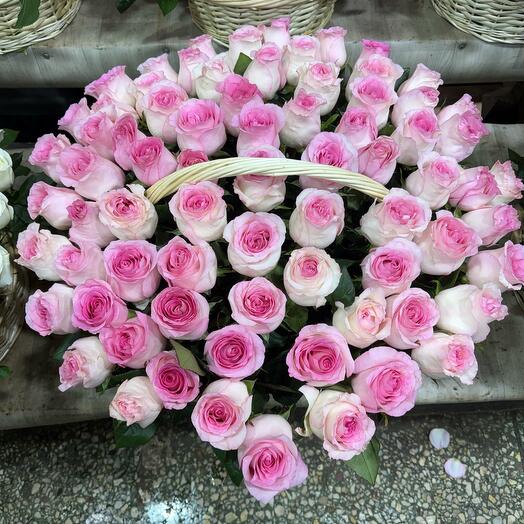 Корзина с цветами