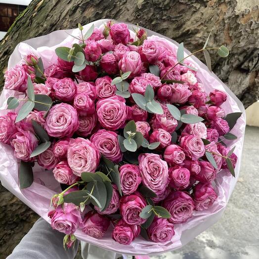 Букет из 30 кустовых роз