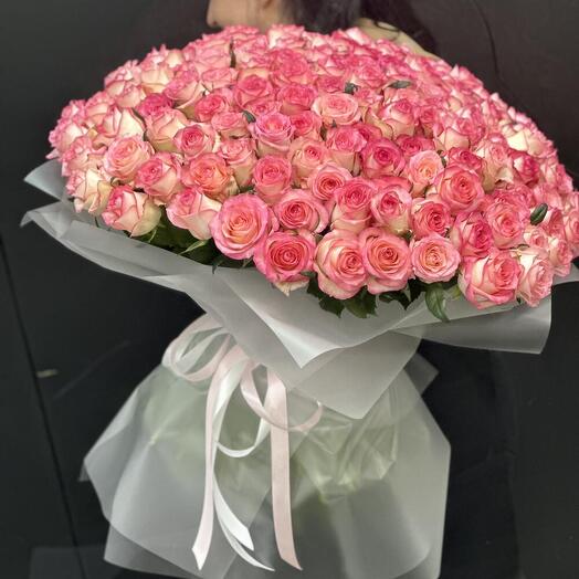 Букет 151 роза Джумилия