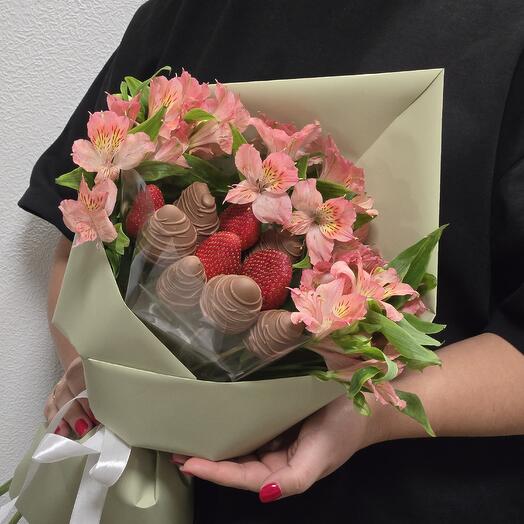 Букет клубника в шоколаде callebaut + альстромерия
