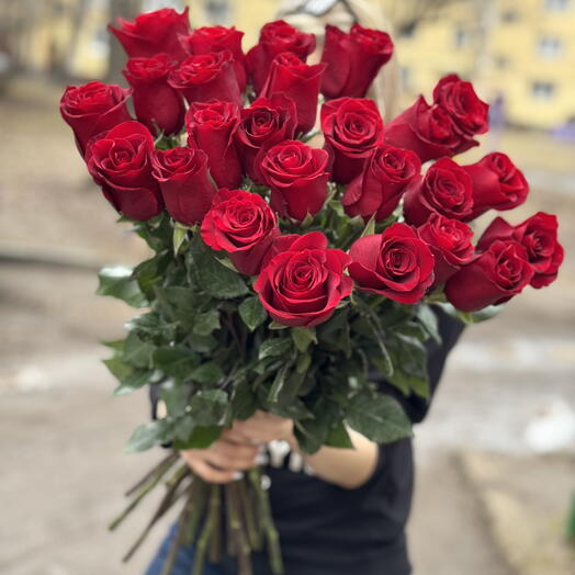 Букет из 25 бордовых роз