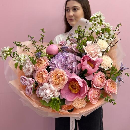 Ramo "peonía de árbol" con ramas en flor y peonías raras 🌸