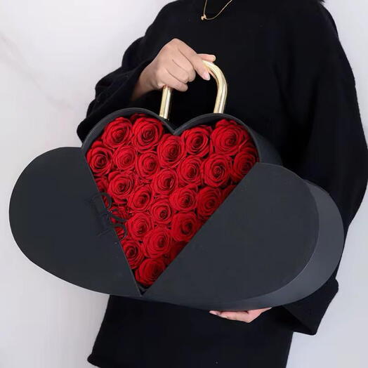 Luxury Heart-Shaped Box with Red Roses Gift Box