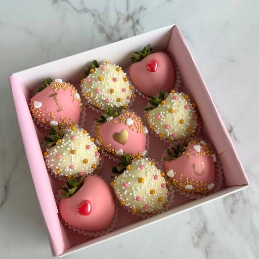 Набор клубники в шоколаде I love you М (9 штук)