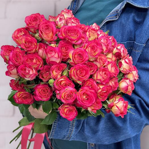 Букет из 11 кустовых роз 💕
