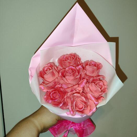 Шоколадные розы, букет из мягкого белого шоколада Callebaut, букет из роз, 7 штук