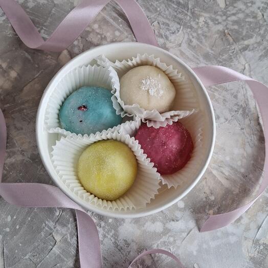 Mochi (Japanese dessert)