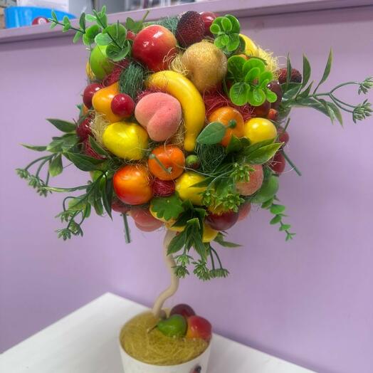 Топиарий с фруктами