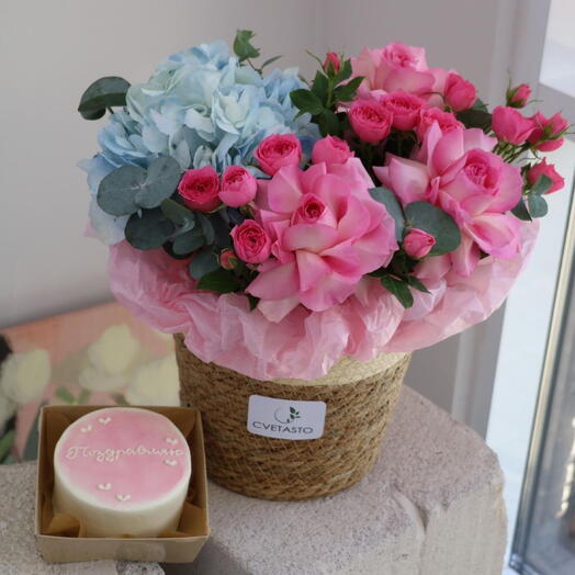 Корзина «Без времени» + бенто в подарок