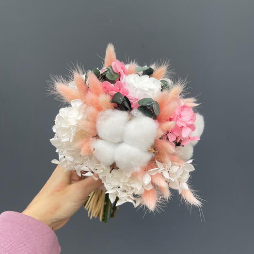 Букет из стабилизированных цветов