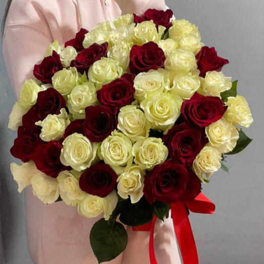 Букет из 51 розы Эквадор 50см микс