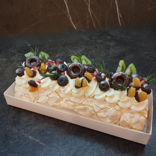 Меренговый Рулет Фрукты в Шоколаде