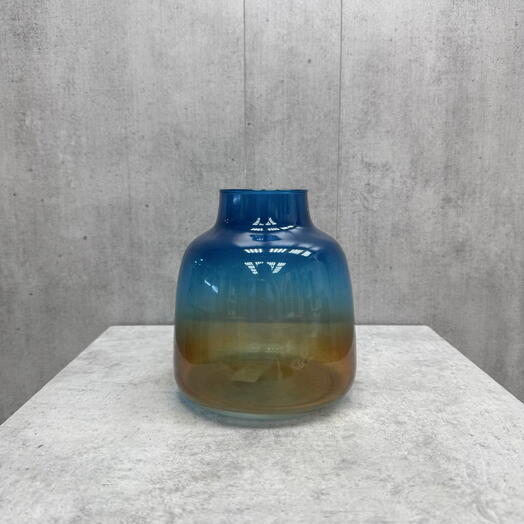 Ваза цветного стекла с узким горлышком, диаметр 16см, высота 15см