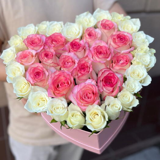 Сердце из роз 37 штук