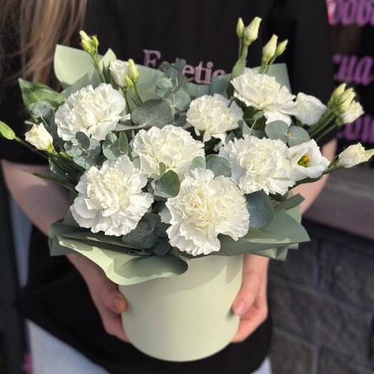 Стойкая композиция с диантусами и эустомой🌿