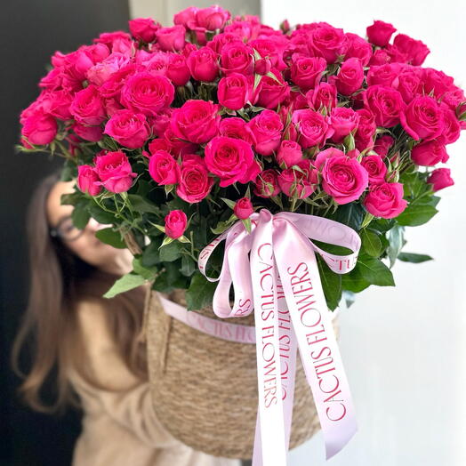 WOW корзина с кустовыми розами! 🌹