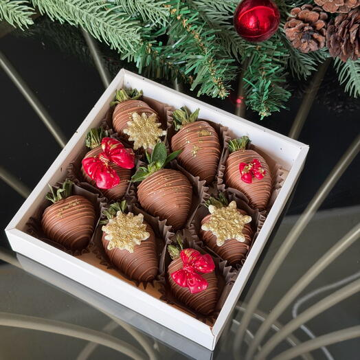 Клубника в шоколаде на Новый год и Рождество
