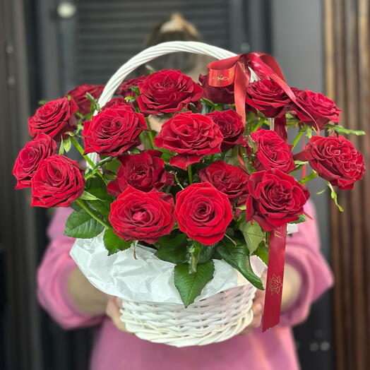 Корзина с цветами