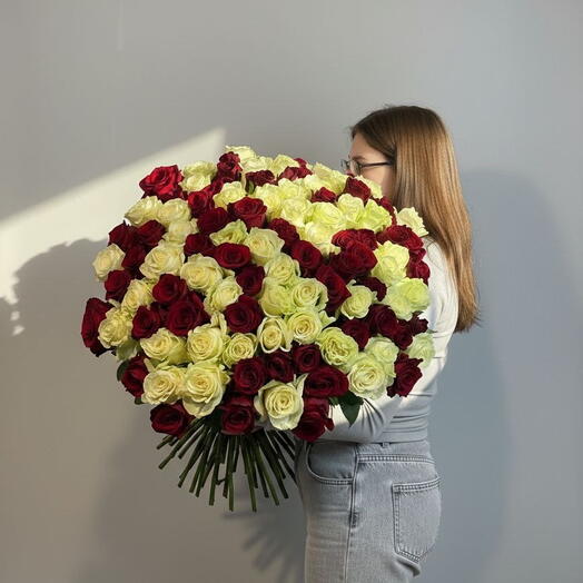 WOW - 101 микс эквадорских роз