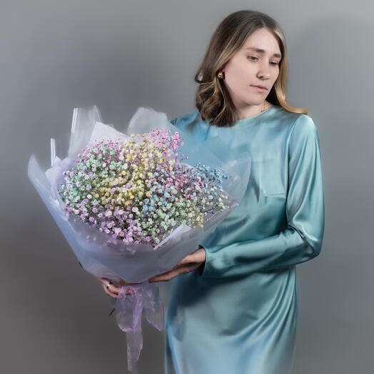 Букет из цветных гипсофил