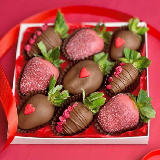 Набор клубники в шоколаде «Валентин» 9 шт