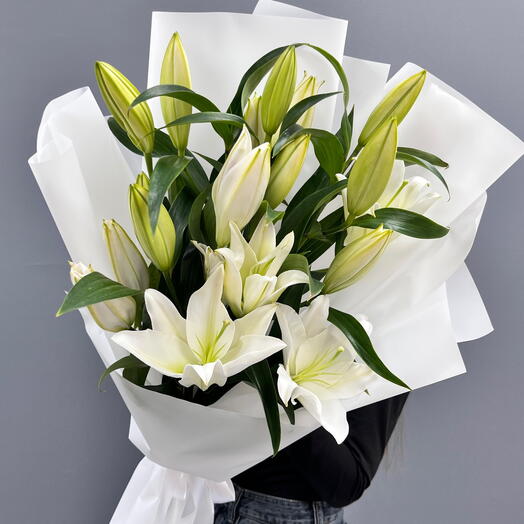 Букет из 5 лилий