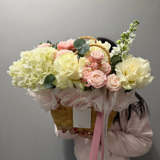 Корзина с цветами 800