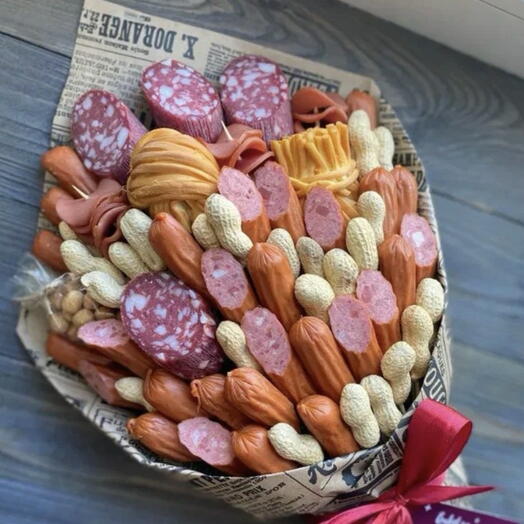 Колбасный букет с арахисом