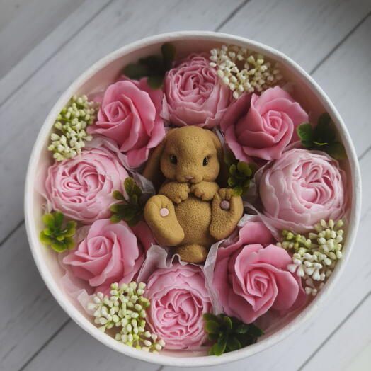 Мыло ручной работы Кролик в цветах