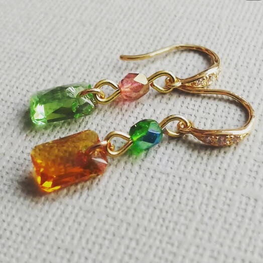 Серьги с элементами Swarovski