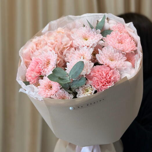 Нежный букет с гортензией и хризантемой 🌸