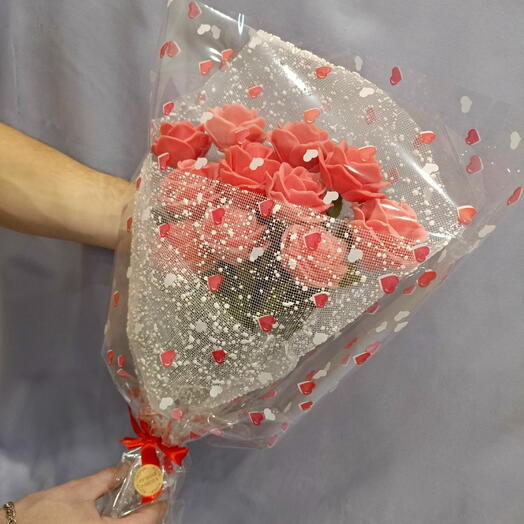 Букет из 11 розовых роз из мыла ручной работы