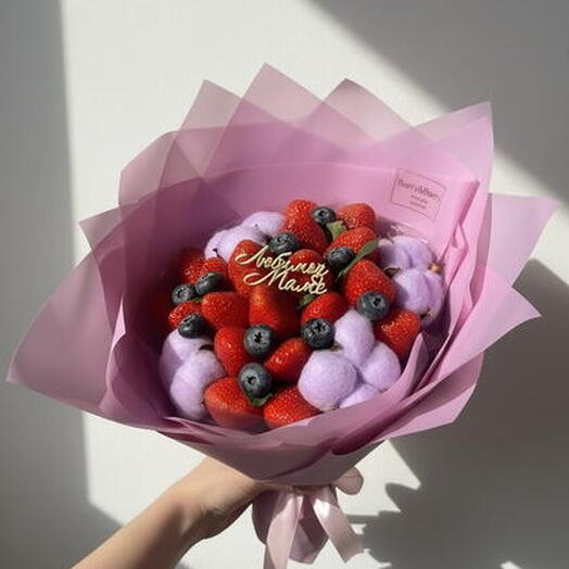 Букет из свежей клубники  800г