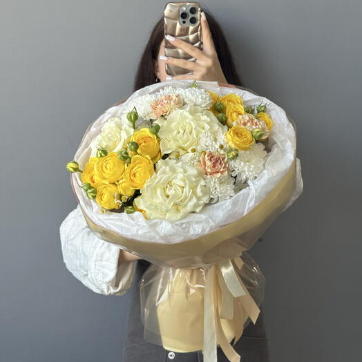 АВТОРСКИЙ💛букет из солнечной️ Кустовой Розы