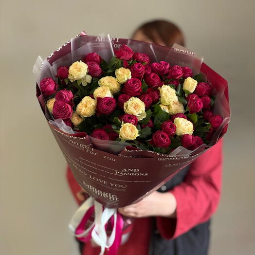 Букет из 9 кустовых роз