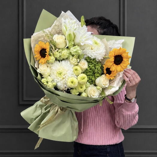 Sunflowers bouquet