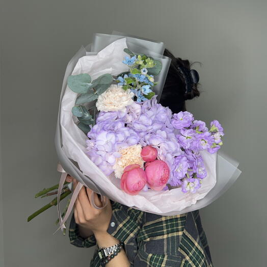 Букет Для неё 💜 | гортензия, пионовидная кустовая роза, незабудка и диантусы