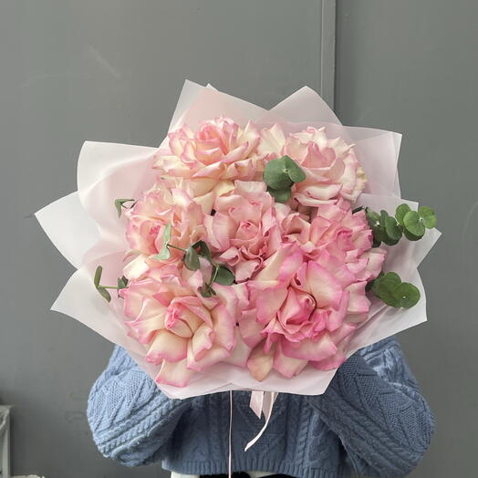 Французские розы Эсперанса с эвкалиптом 7 шт💖