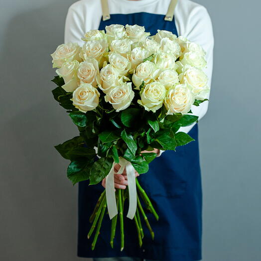 Ramo de 25 rosas blancas con cinta de raso Art.1014f