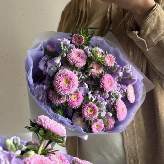 Маттиола и кустовые астры 🥰